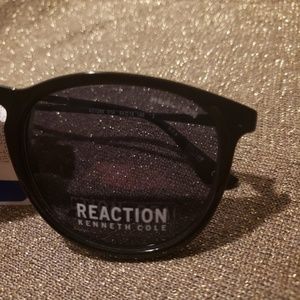 Kenneth Cole Reaction Sunglasses